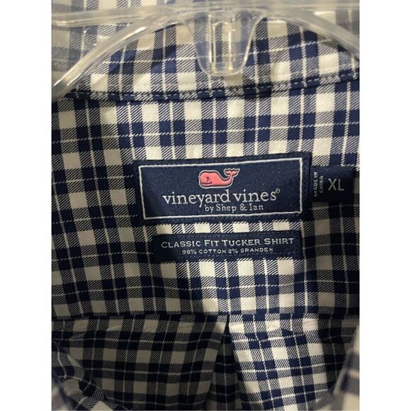 ❤️Vineyard Vines  Classic Fit Tucker Button Down Shirt - Picture 3 of 5
